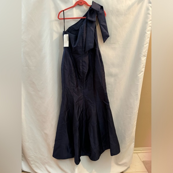 Alfred Sung Bow One Shoulder Satin Trumpet Gown Midnight Navy Size 12 - Picture 3 of 10